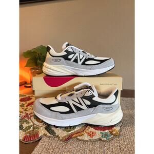 New Balance 990v6 MiUSA Teddy Santis White Grey Black Made in USA 990 U990TG6